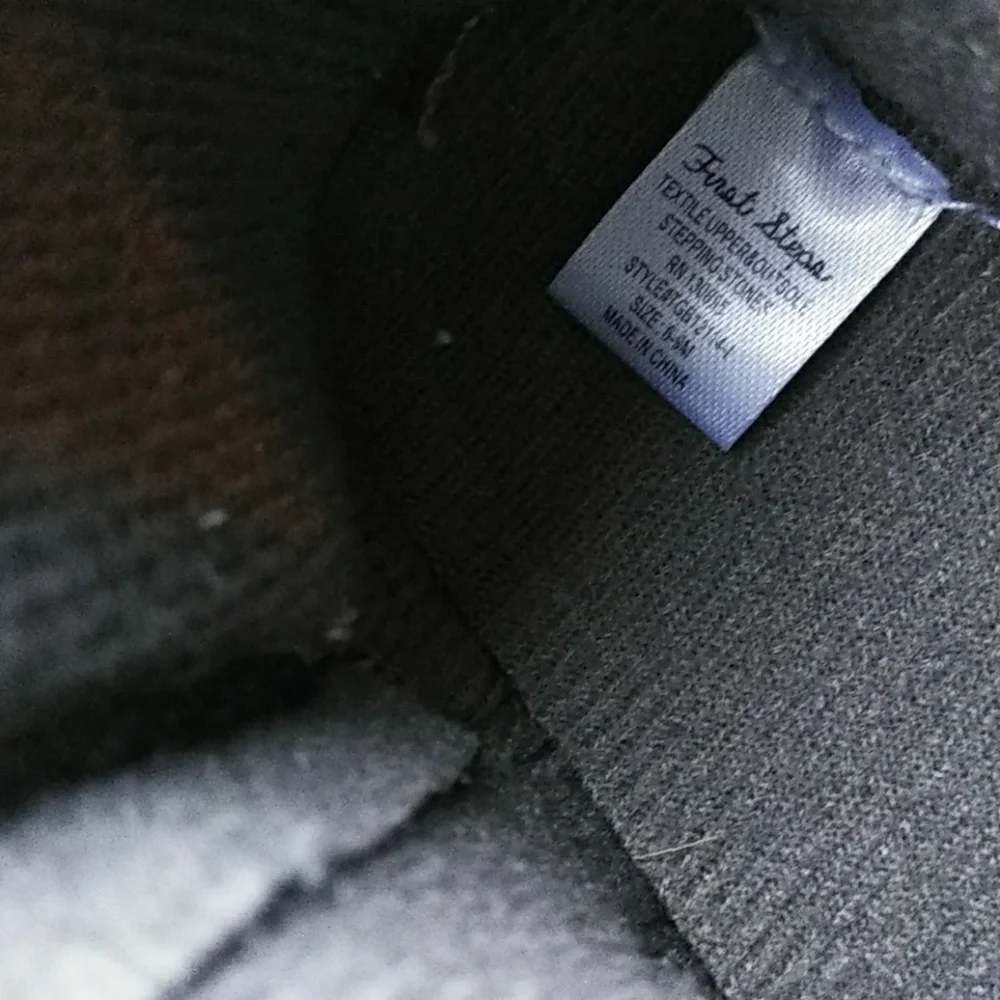 6-9 MONTHS BABY BOOTS: GRAY, SPARKLY AND STUDDED